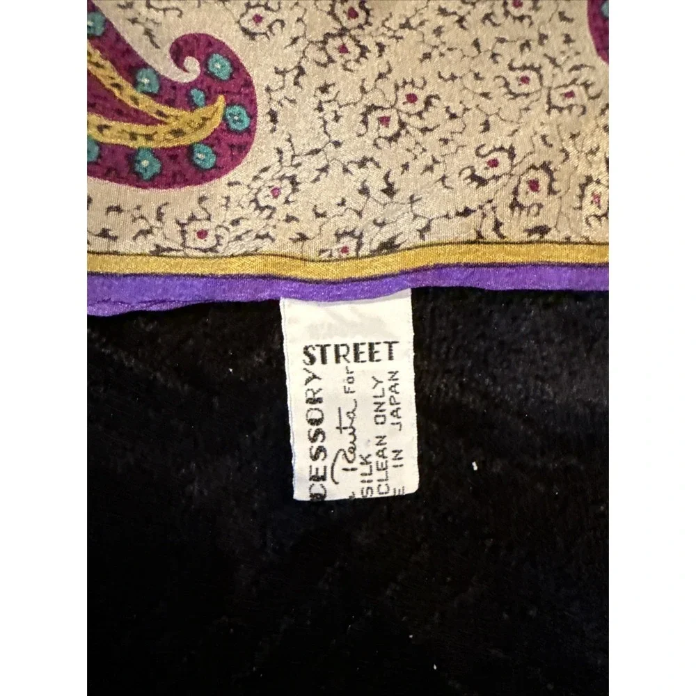OSCAR DE LA RENTA Vintage SILK SCARF Pure Silk Paisley Purple Border 29x29 Japan